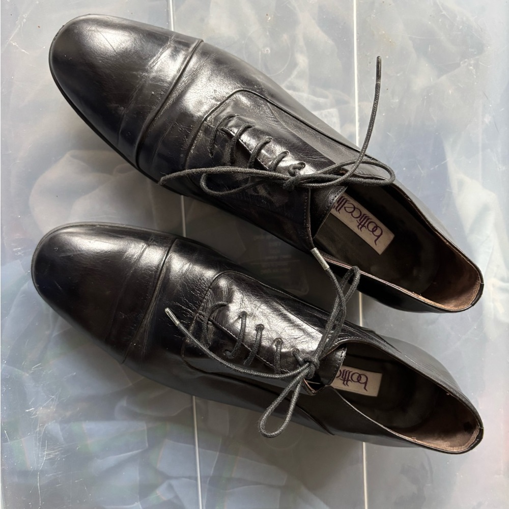 Vintage Women’s Black Leather Loafers Size 8